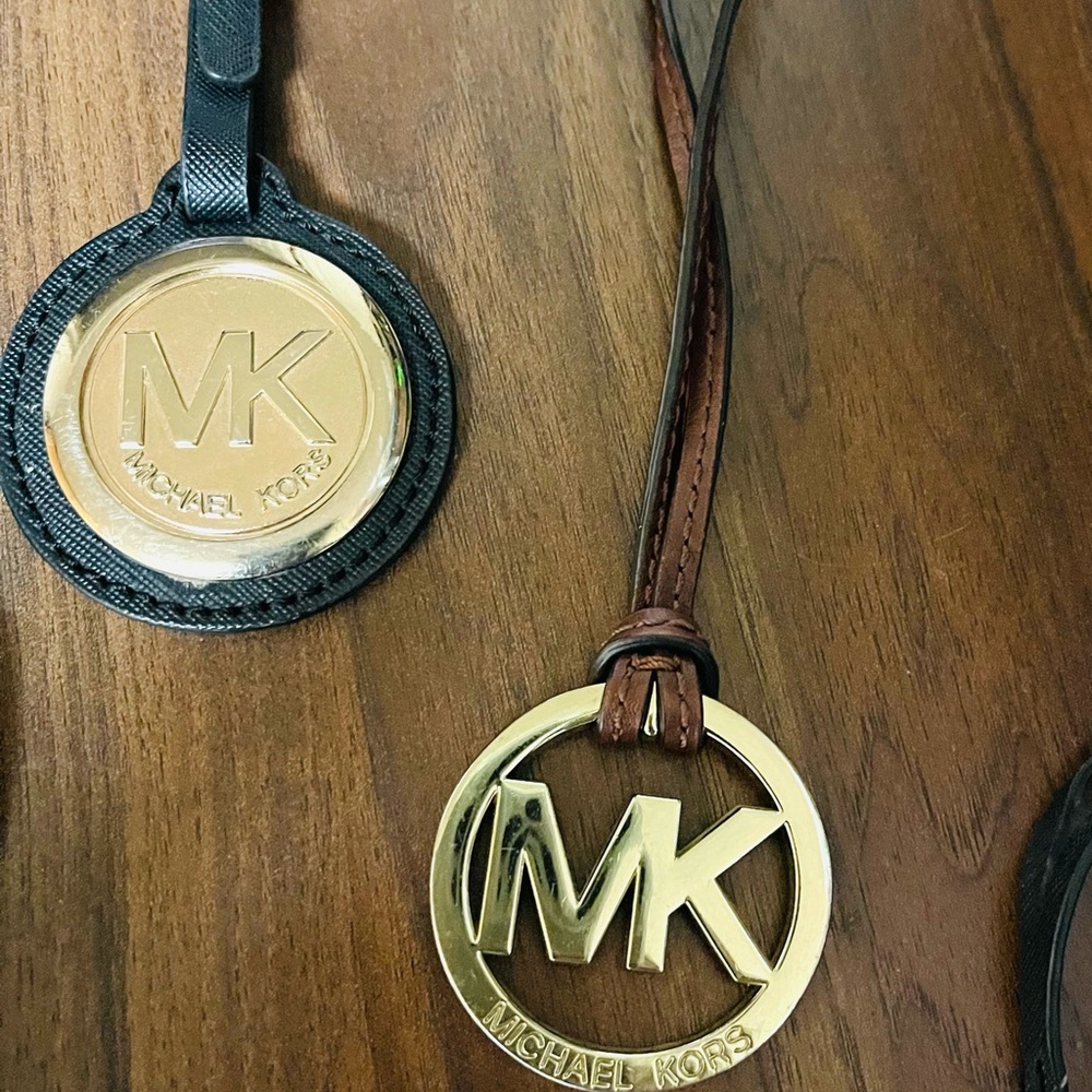Michael Kors purse charms - Picture 7 of 12